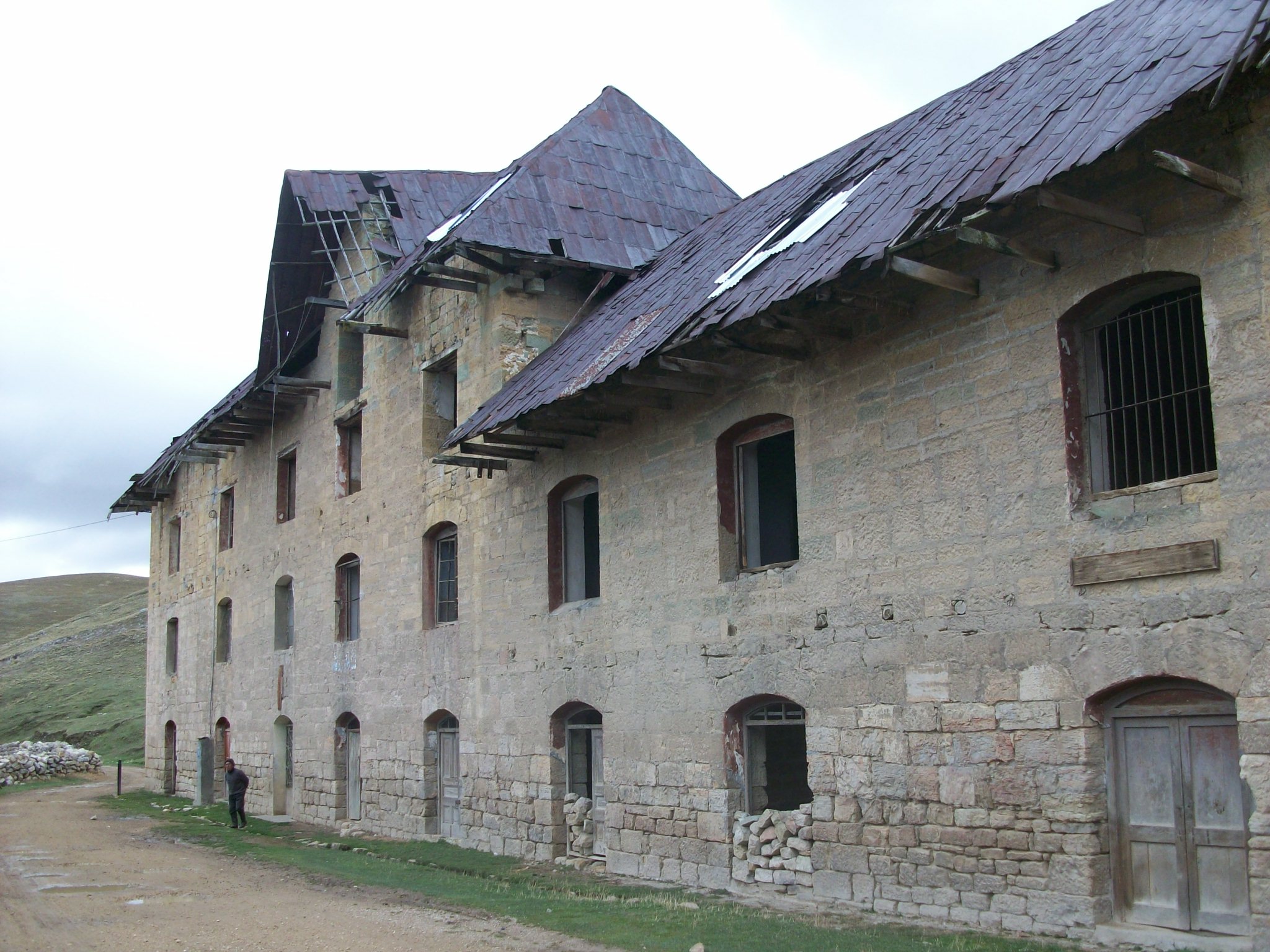 Remodelación de la casona San Blas en Junín por Inversiones Lucong